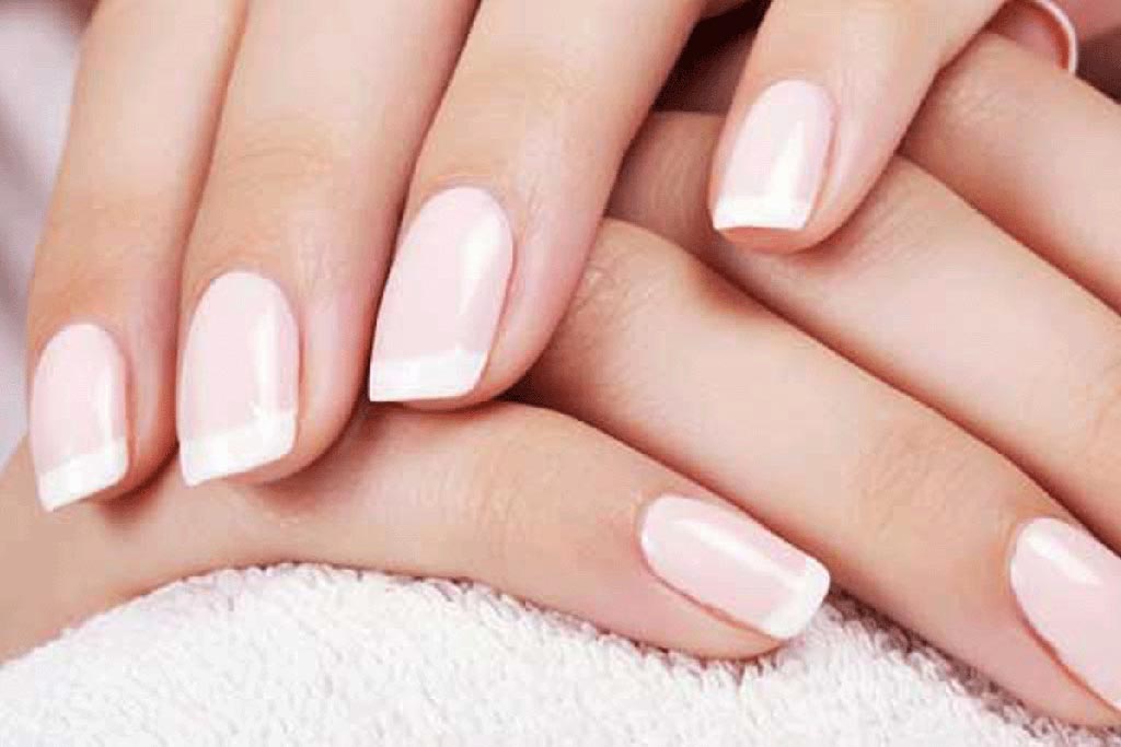 French nail extensions